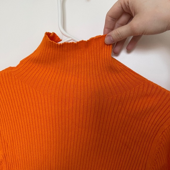 ASOS turtleneck - Picture 2 of 4